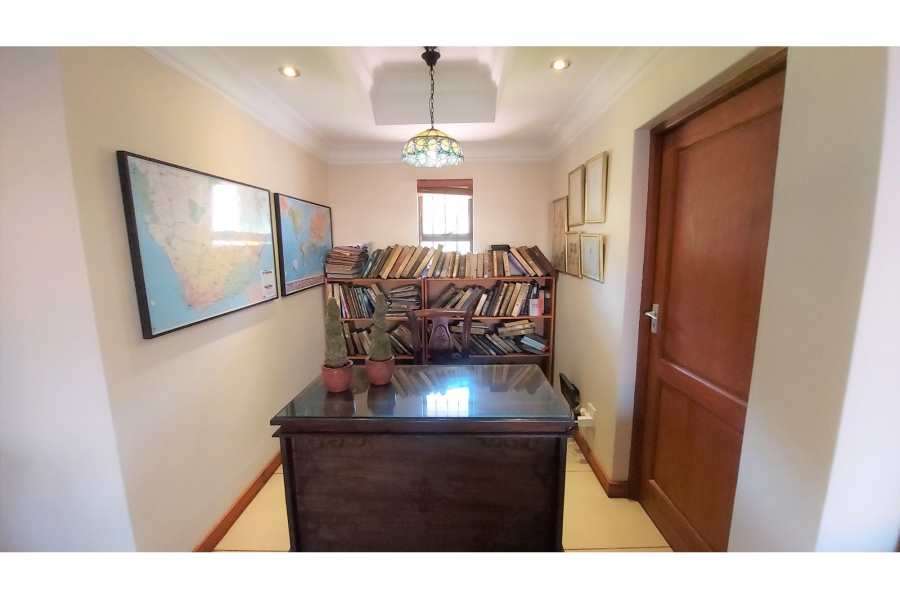 7 Bedroom Property for Sale in Birdwood Estate North West
